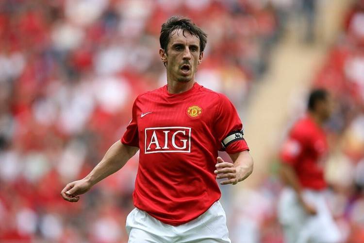 内维尔:曼联开啥工资我都随便,最后一年周薪4.4万镑 赖特:低了